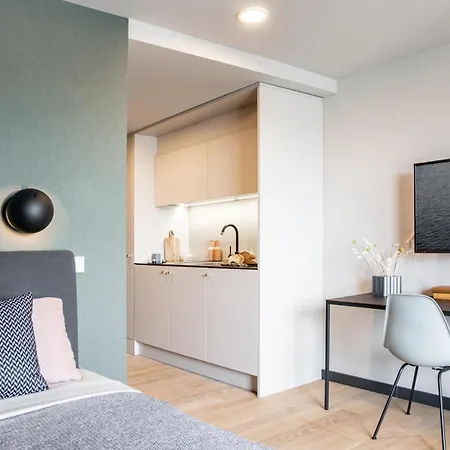 호텔 Ipartment @home By Western